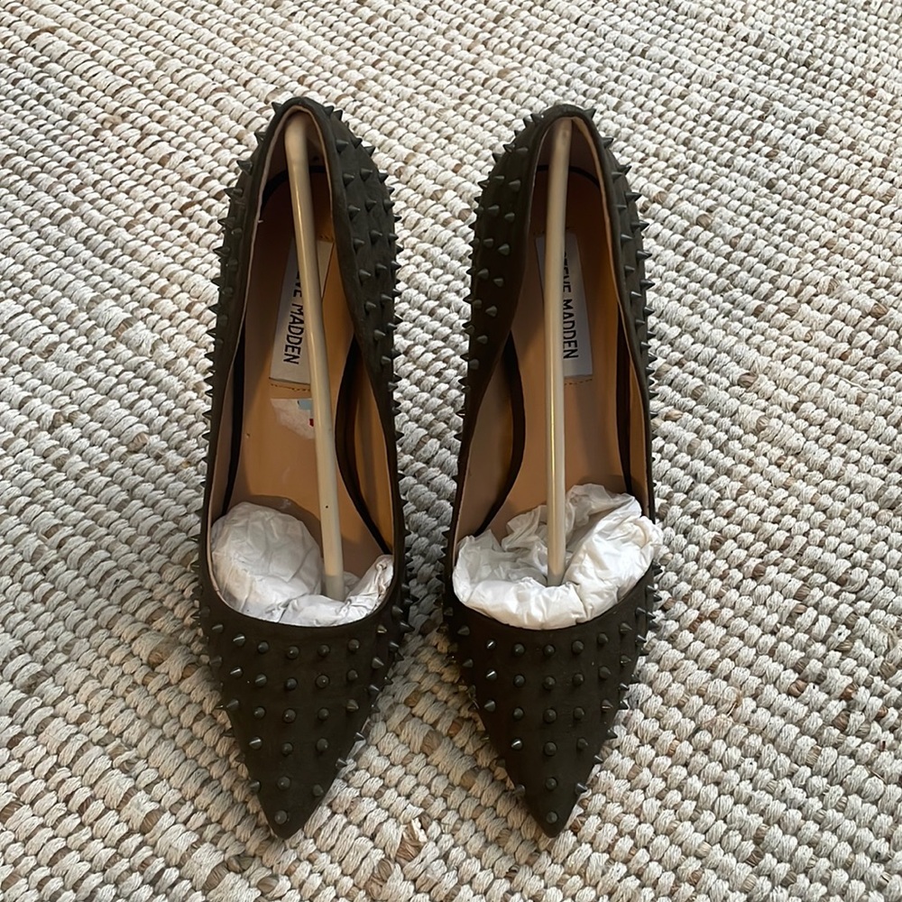 Size 8 Steve Madden Olive Heels